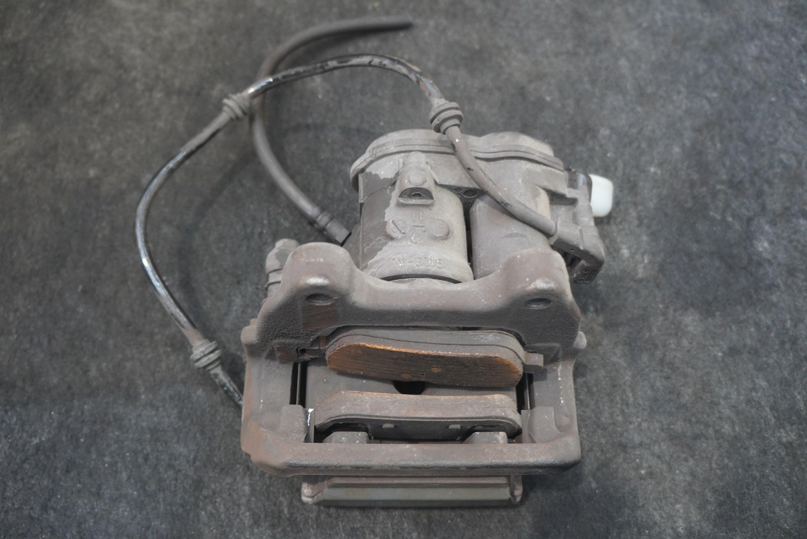Rear Left Sport Brake Caliper 2314230981 Mercedes S550 S560 W222 
