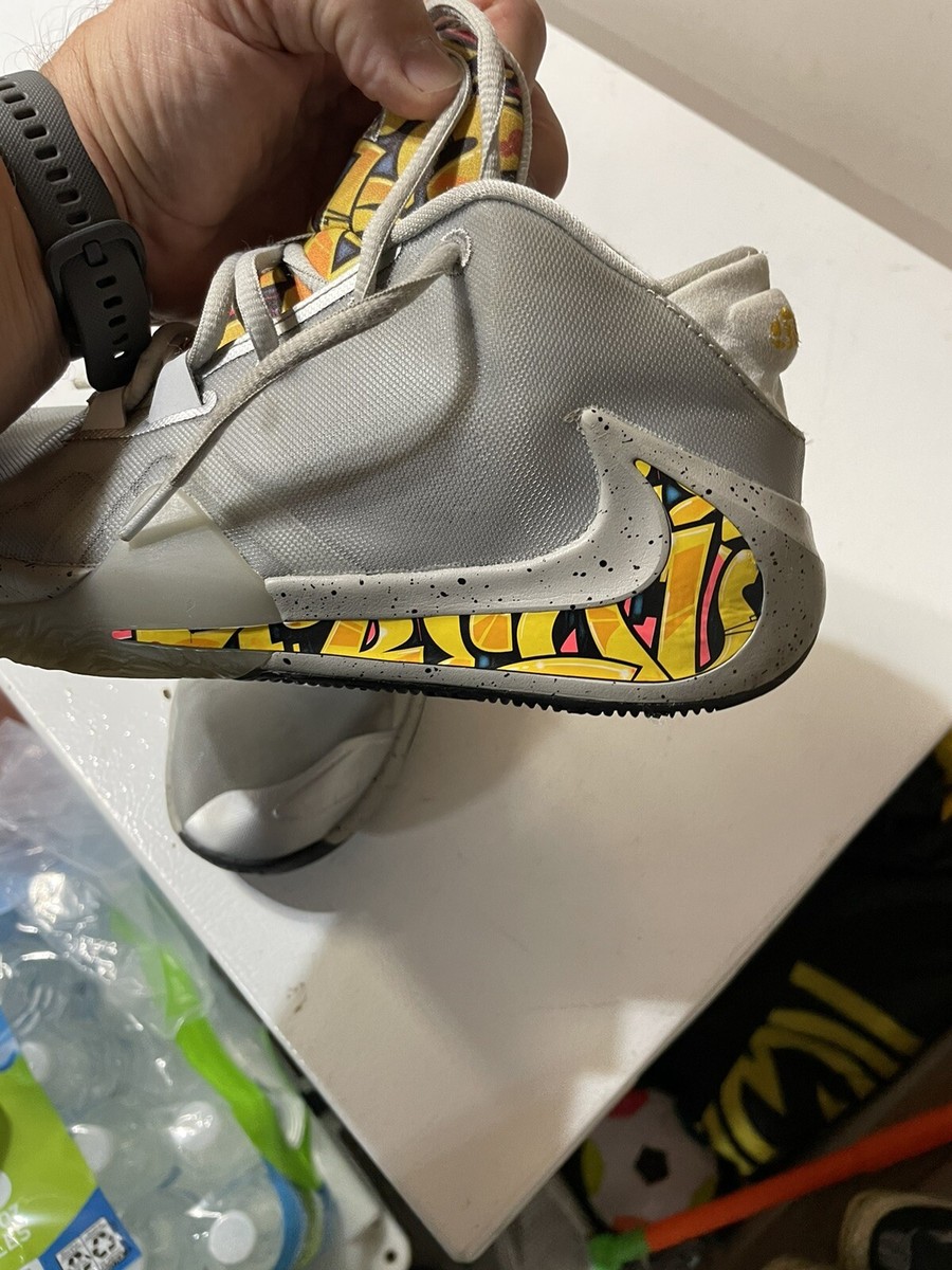 nike freak charles veronica