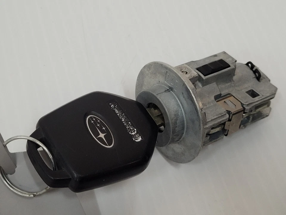 Juego de cerraduras Subaru Impreza G4 interruptor de barril de encendido cerradura de puerta lector de llaves 11 - 16 Foto 3 de 4