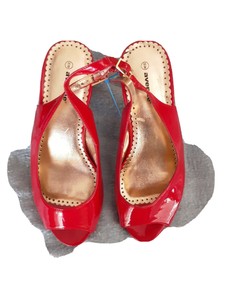 ladies red slingback shoes