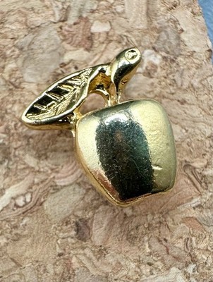 Vintage Apple Lapel Pin Teacher Appreciation Gold-Toned 3D Detailed Leaf