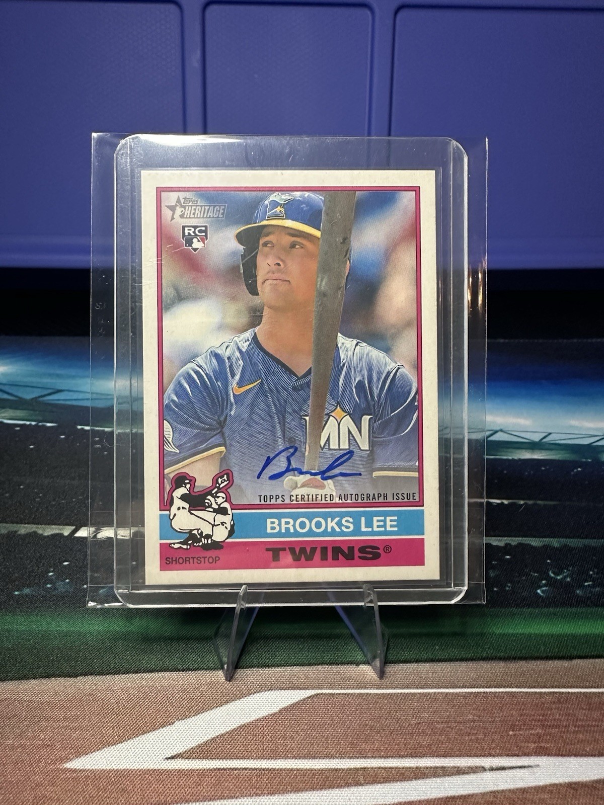 2025 Topps Heritage - Real One Autographs Brooks Lee #ROA-BL (AU, RC)