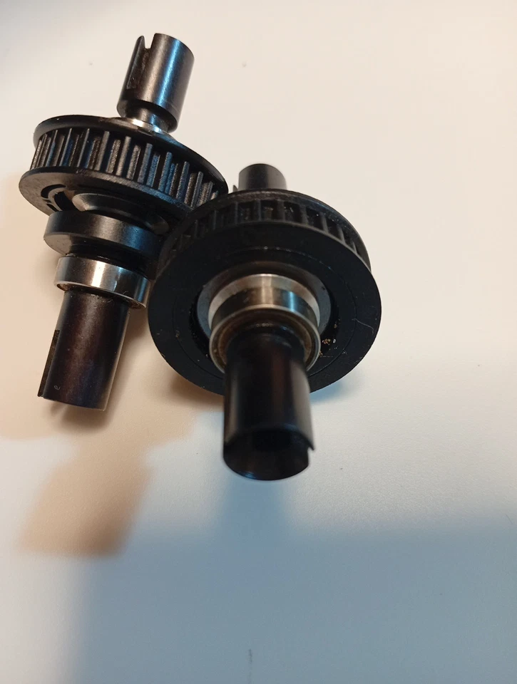 Kyosho Lazer ZX ball diffs low use - Image 4 of 4