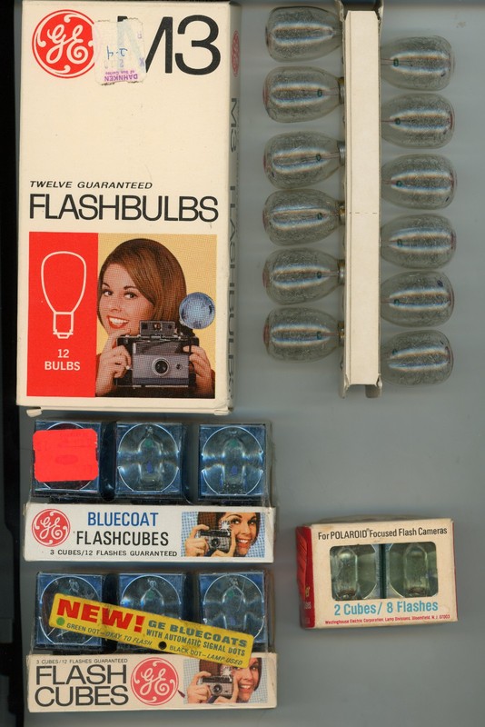 4 Vintage Unused Flash Bulb/Cubes Packages, GE & Polaroid 8 Cubes, 12 Bulbs