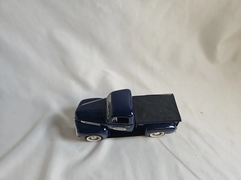 Ford F-1 1948 camioneta Die Cast Bank Spire Credit Union #NC3 Foto 2 de 4