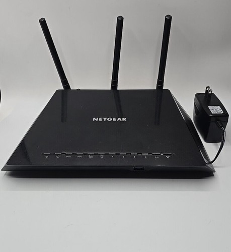 NETGEAR R7600 Nighthawk AC1750 Inteligentny router WiFi - R6700-100NAS - Zdjęcie 2 z 2