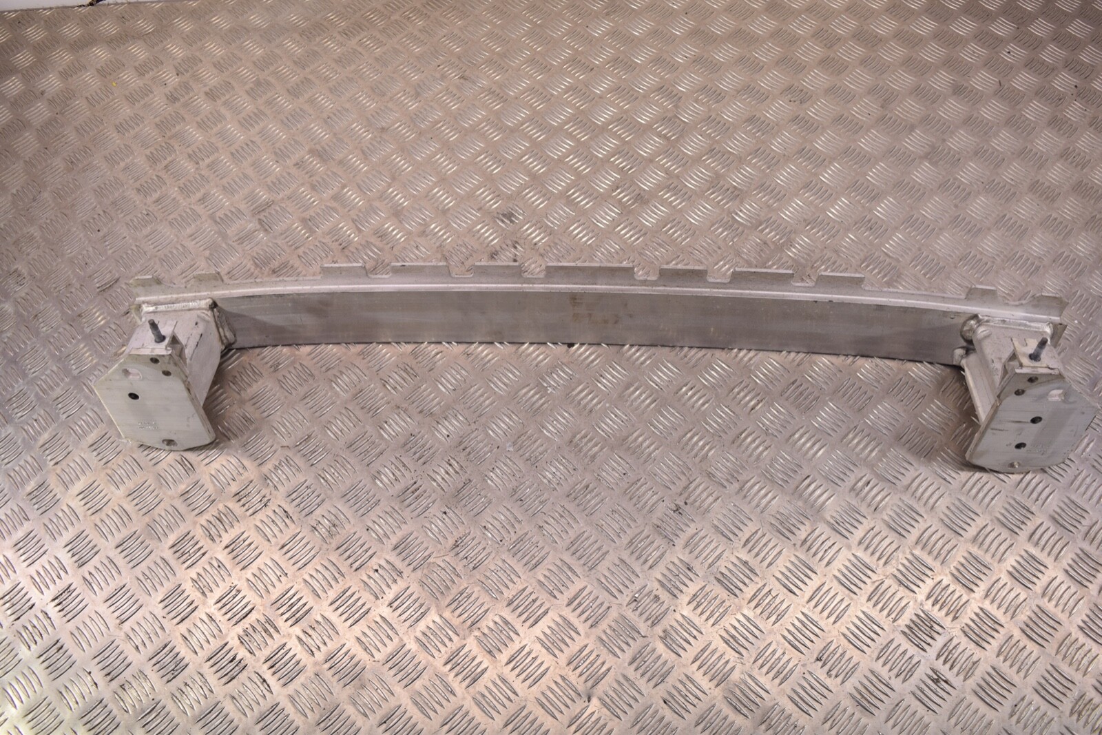 7387334 BMW 5 G30 G31 DIESEL BUMPER CARRIER REAR REINFORCER  