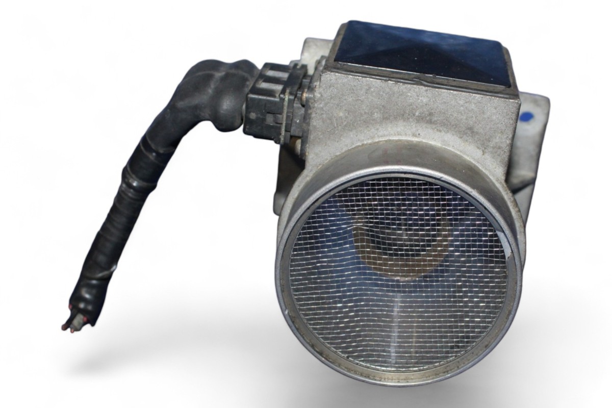 87-91 Nissan Cedric Y31 SOHC Mass Air Flow Sensor MAF #22680 87-91 Nissan Cedric Y31 SOHC Mass Air Flow Sensor MAF #22680