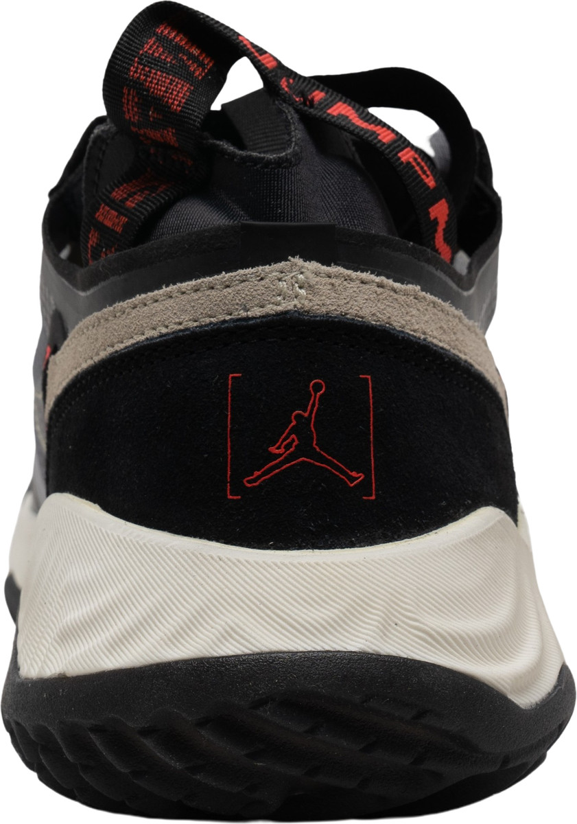 【JORDAN】トランプ Air Jordan 1 Retro High USA Presidential Election Day Shoes