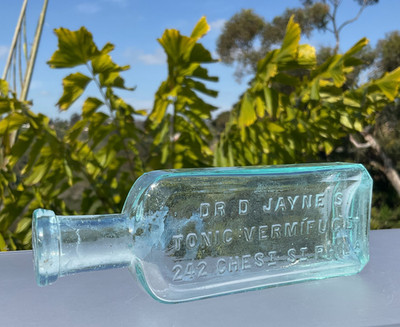 Vtg Dr. D Jayne's Tonic Vermifuge Aqua Bottle 242 Chest St Phila w/ Air Bubble!