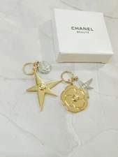 1 Set Chanel 2025 Christmas Charms Camellia Star Limited Edition New With Box