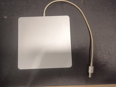 AUTHENTIC Apple MacBook Air SuperDrive A1379 MC684ZM/A USB CD DVD Drive Silver