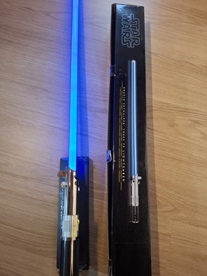 Anakin Skywalker Force FX Lichtschwert Hasbro Signature Series