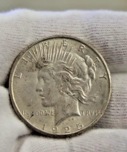 1925 S US Peace Silver Dollar $1 AU+
