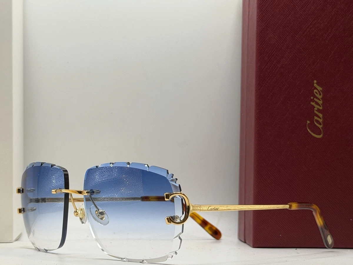 極美品　Cartier カルティエ　サングラス　度なし　Cデコール　スクエア CRESW00741 - サングラスにクラシックC ドゥ カルティエ モチーフ