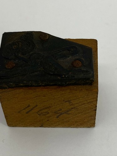Vintage Letterpress Stork Carrying a Baby NewsPaper Printing Block - Imagen 4 de 4