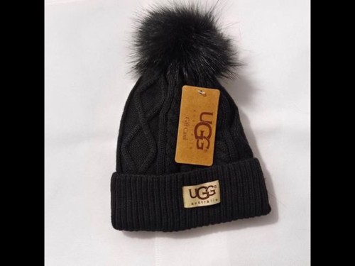 ugg cable knit beanie