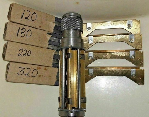 Kit De Rodage De Cylindres Moteur Rahish Tools 62-88 Mm - 16 Pierres Grains Différents - Pour Restauration Moteur Voiture, Quad, Etc Kit De Rodage De Cylindres Moteur Rahish Tools 62-88 Mm - 16 Pierres Grains Différents - Pour Restauration Moteur Voiture, Quad, Etc