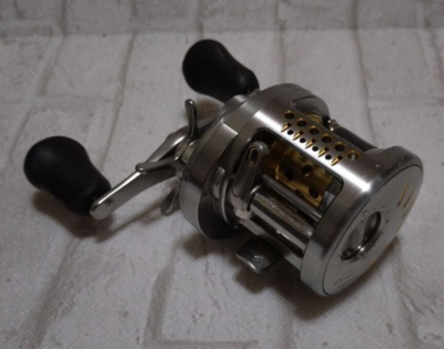 Shimano 05 Calcutta Conquest 250DC Right Baitcasting Reel Free