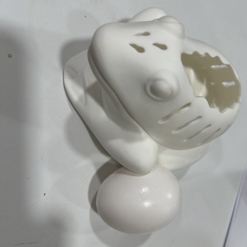 Ceramic White Frog Bougeoir Candle Holder NWOT