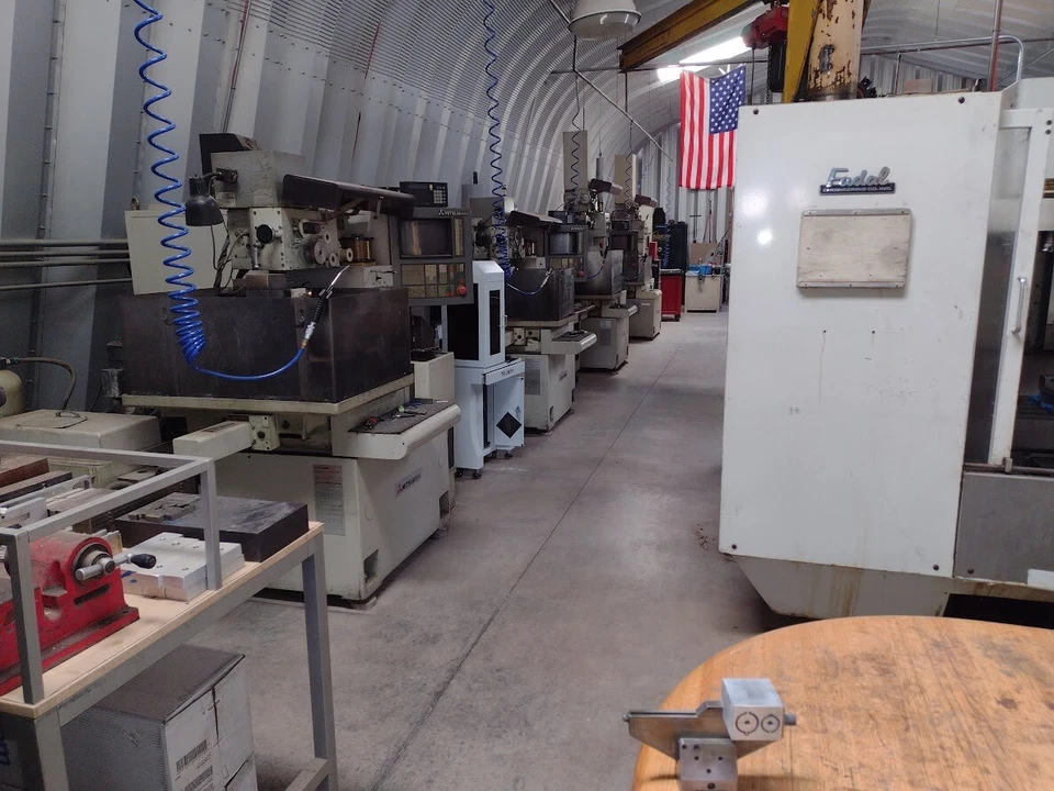 WIRE EDM - SISTEMAS DE CORTE DE CABLES MITSUBISHI Foto 3 de 4