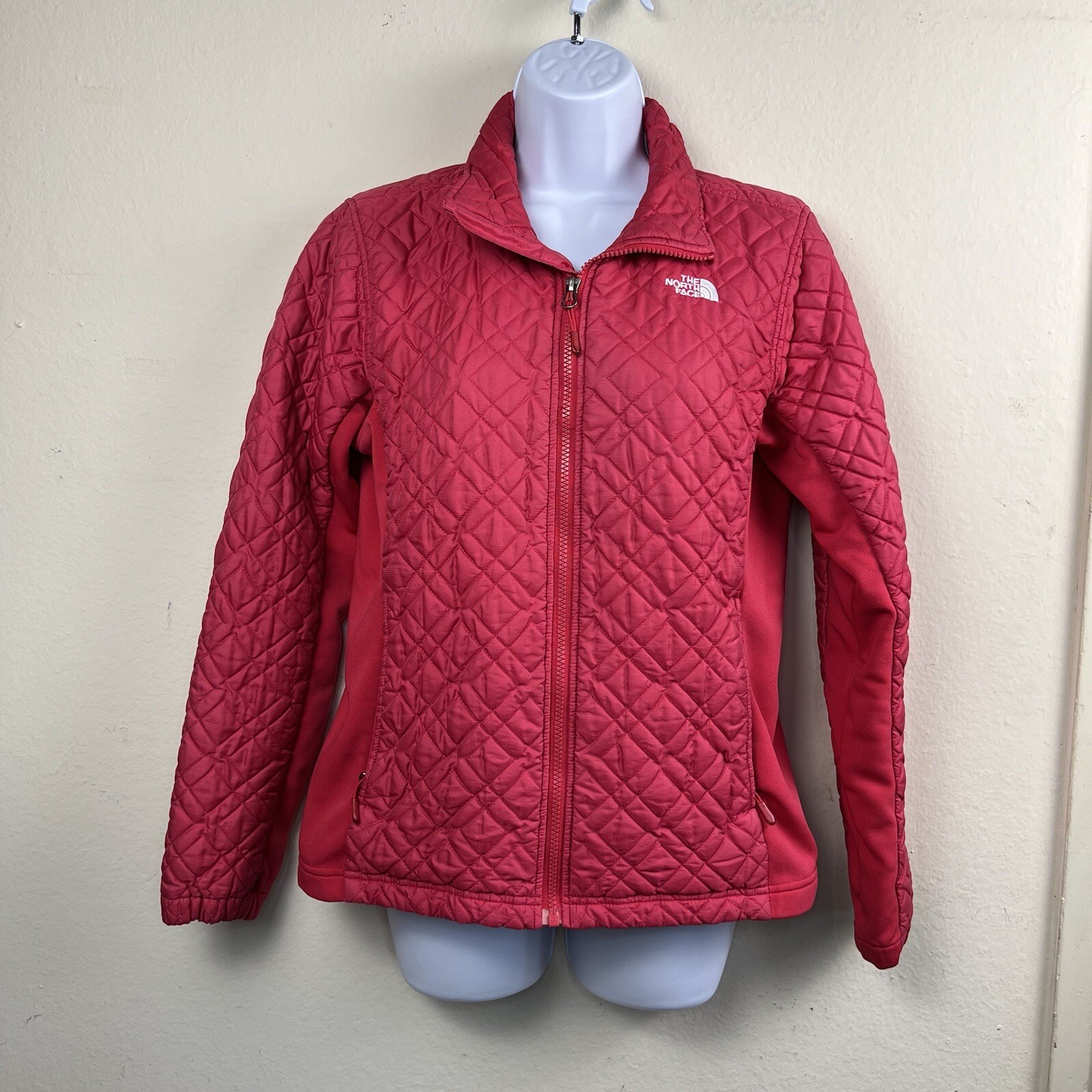 The North Face Pink Puffer Jacket Womens Size Medium Gem