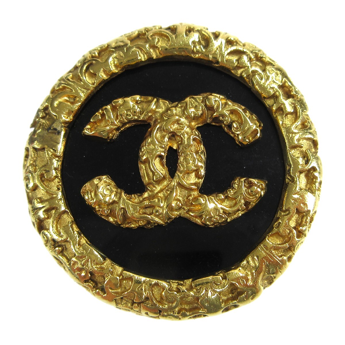 CHANEL バッチ Chanel Medallion Brooch Pin Gold 93A 64502 | eBay