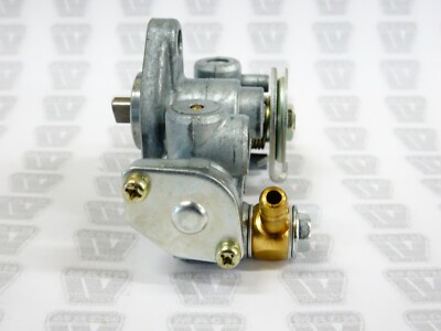 油滴 小壺 Kawasaki NOS NEW 16082-057 Oil Pump Assy KD KE KS KD125