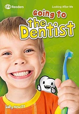 Looking after Me: Going to the Dentist Paperback Sally Hewitt
