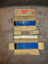 Vtg Lot 21 Mars Staedtler 8H Drawing Pencils in 2 Tin Cases & Lumograph Leads H