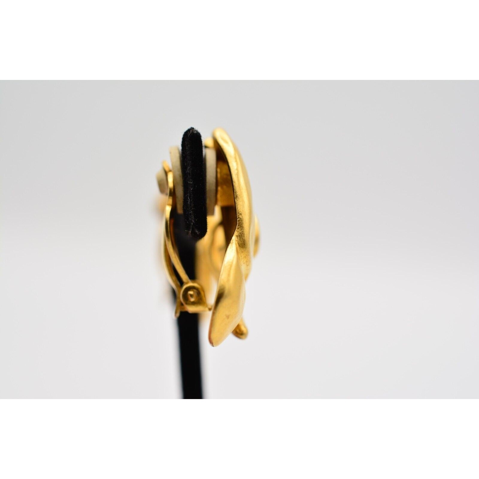 Givenchy Rare Butterfly Clip On Earrings Brushed Gold Chunky Vintage Signed Bin1 image 8