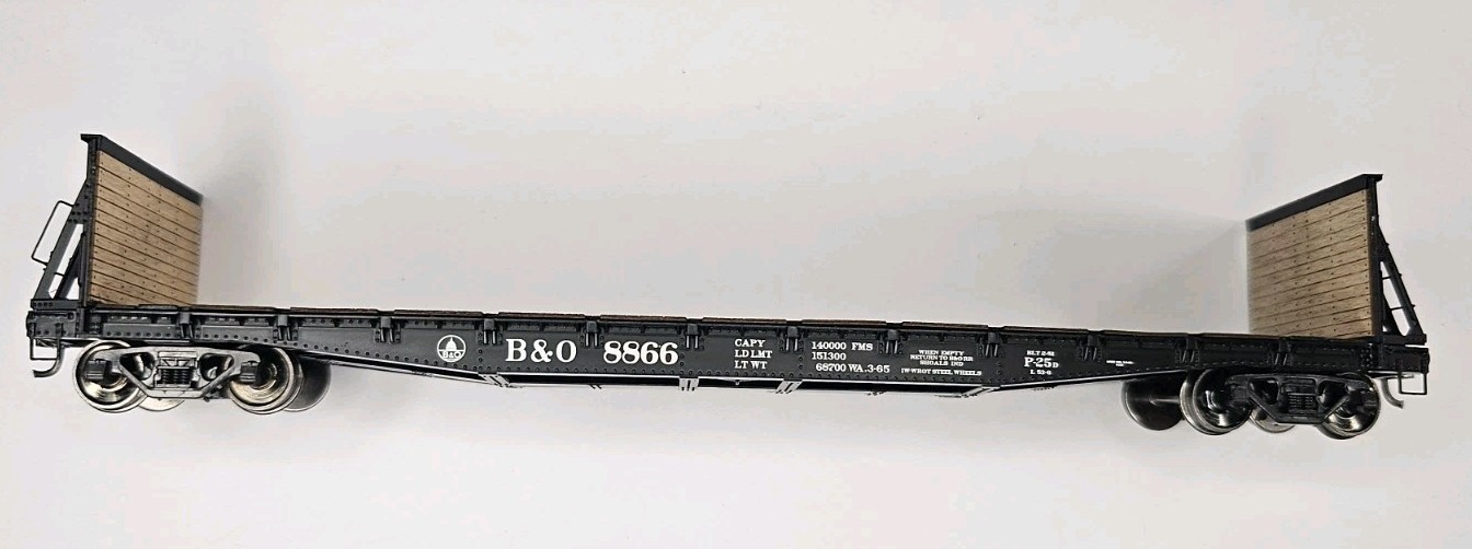 48753-17 Intermountain B&O Bulkhead Flat Car