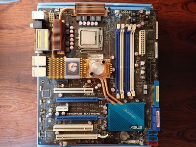 ASUS Maximus Extreme Socket 775 Intel Q6600 Motherboard
