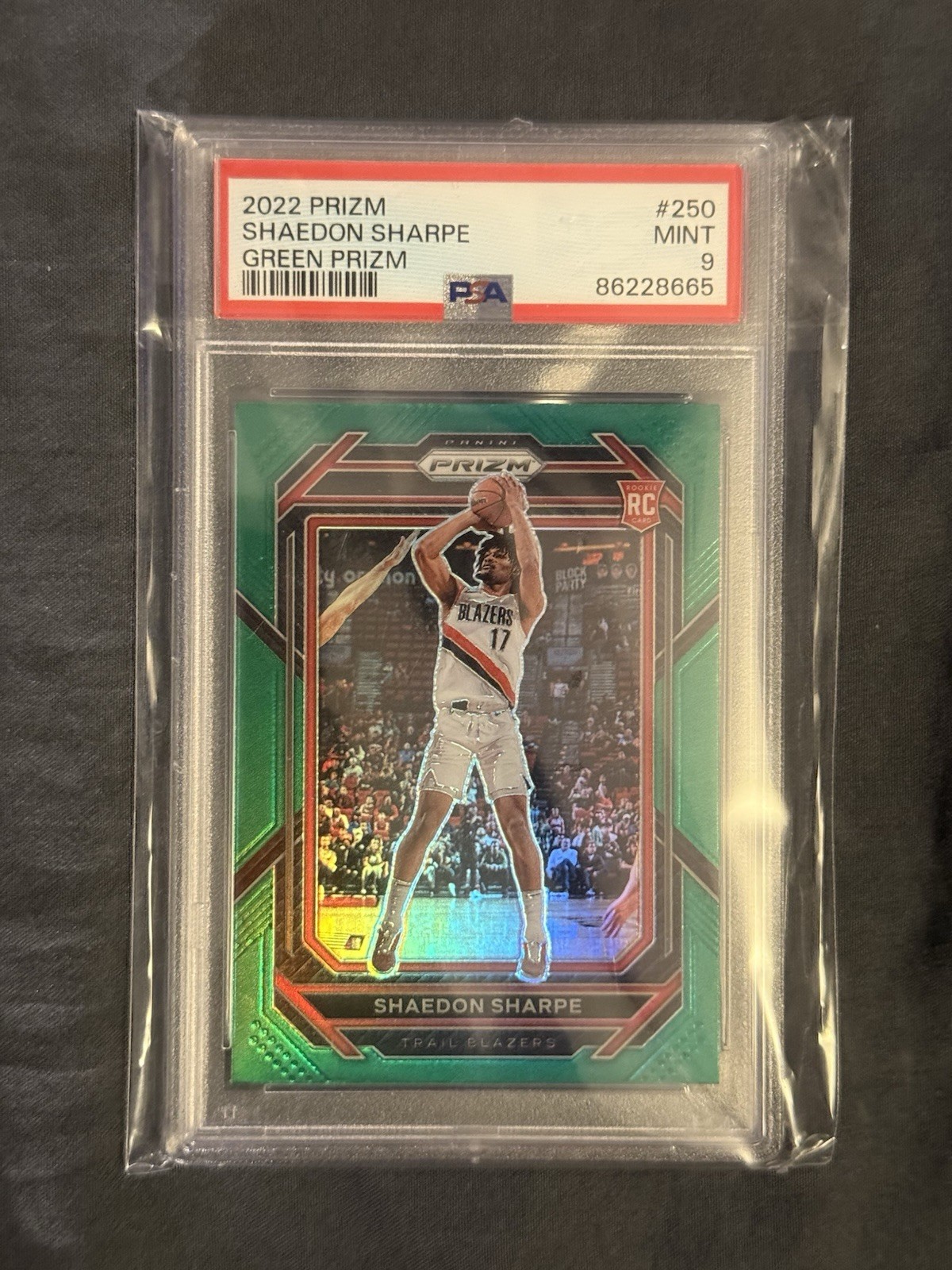 2022-23 Panini Prizm - Shaedon Sharpe #250 Green Prizm (RC) PSA 9