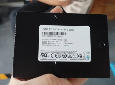 Samsung PM983 7.68TB SSD 2.5'' NVMe PCIe Gen 3 U.2 MZQLB7T6HMLA-00003 MZ-QLB7T60