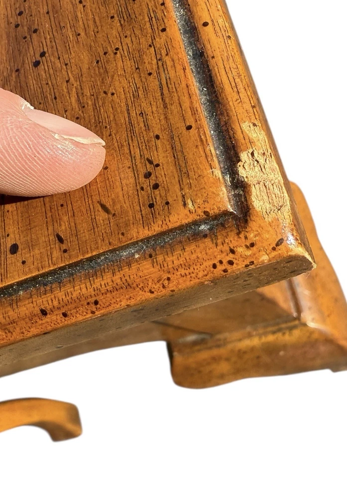 The Davis Portfolio The Gerreit Jensen Lowboy- Davis Cabinet Company Rare Walnut - Image 4 of 4