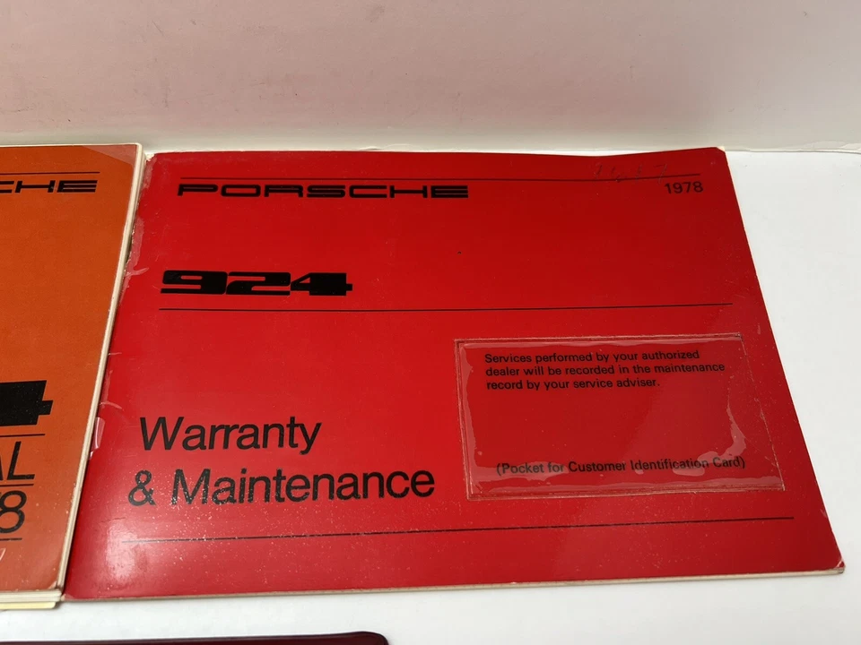 Porsche 924 1978 manual del propietario y conjunto de libros de garantía y mantenimiento con estuche Foto 3 de 4