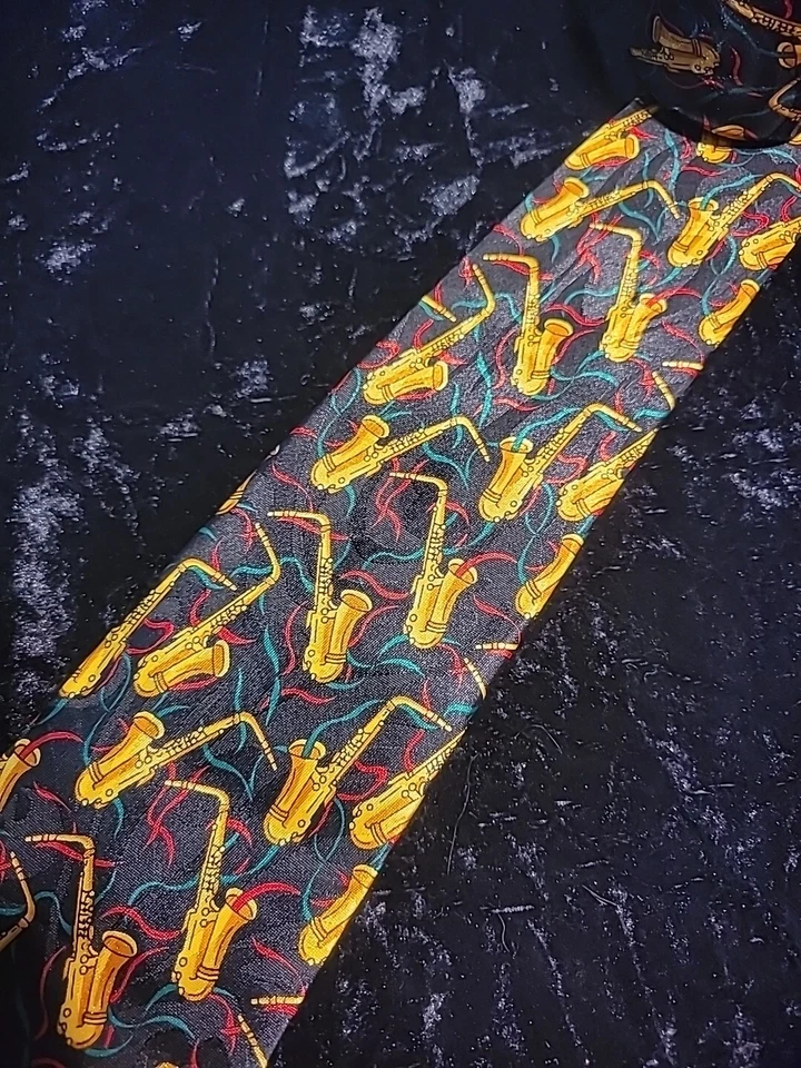 Traje Profesional Cuerno Saxofón Negro Dorado Corbata Cuello Steven Harris Para Hombre De Colección Foto 3 de 4