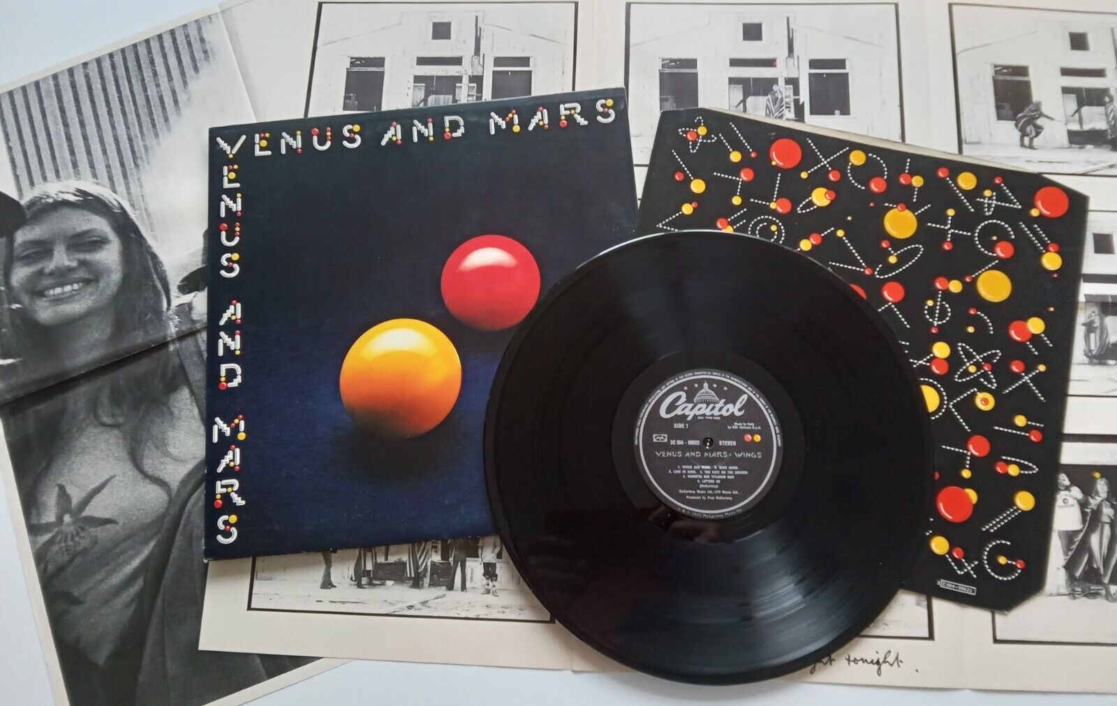 Wings - Venus And Mars 1975 Capitol Records Italy LP with Inner and 2 Posters