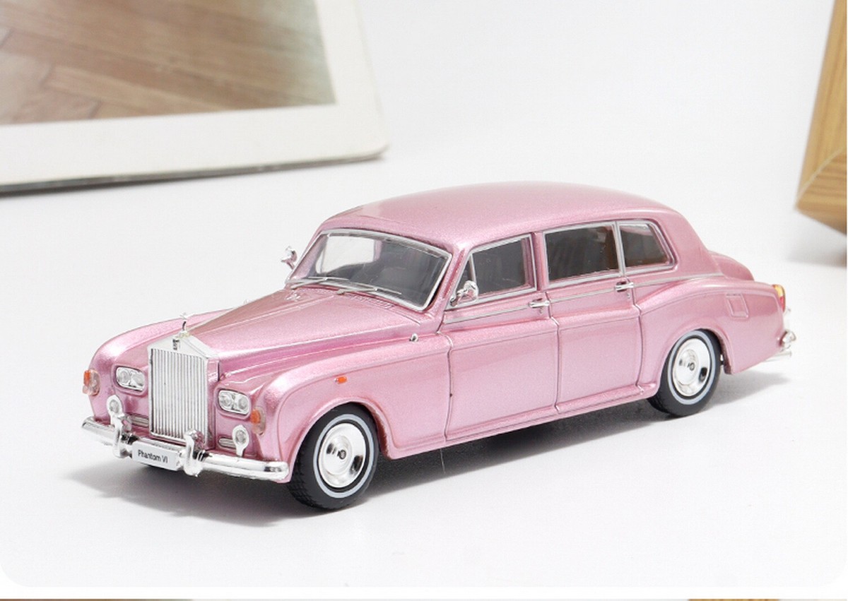 DCM 1/64 Scale Rolls-Royce Phantom VI Pink Diecast Car Toy