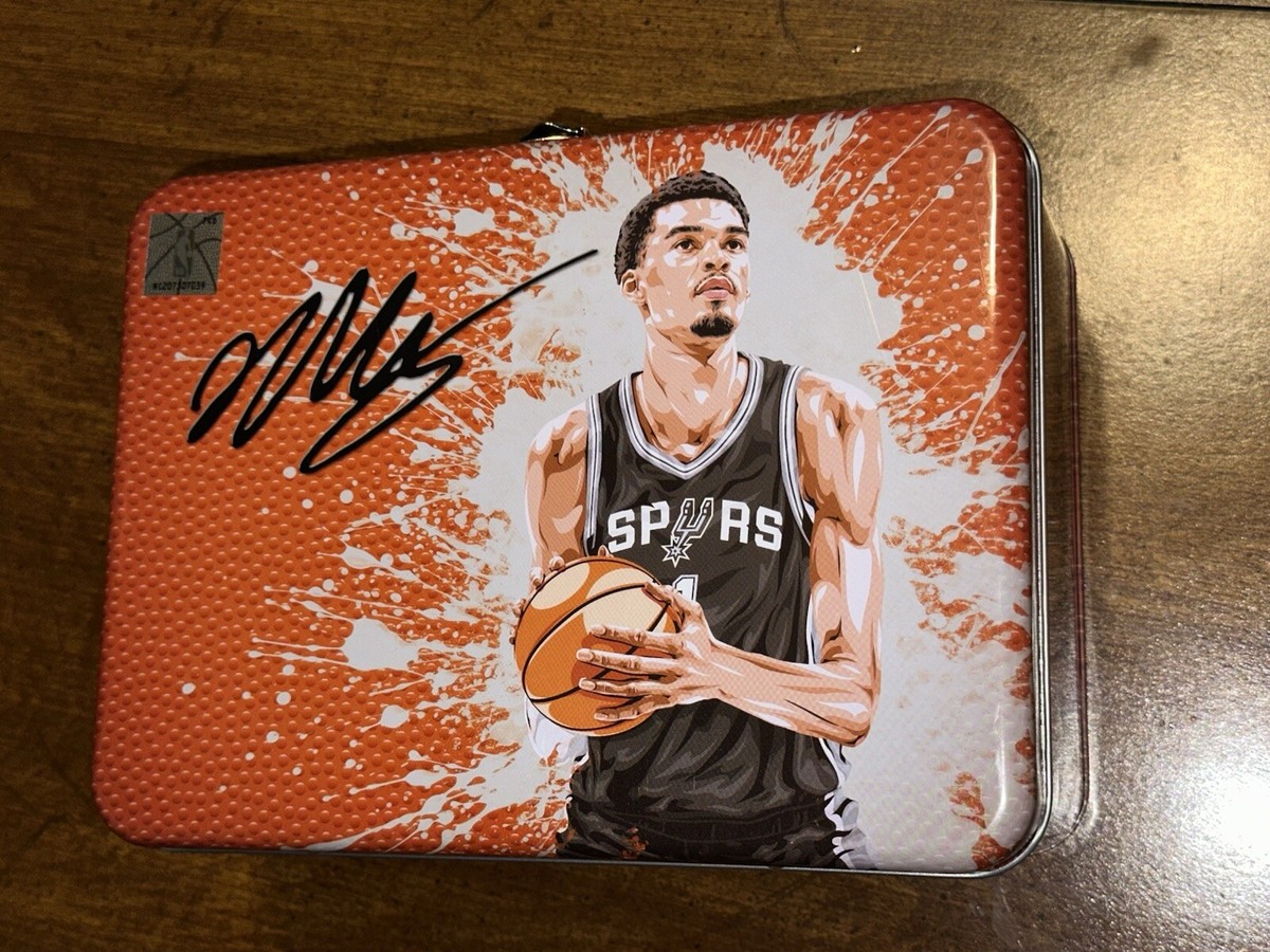 VICTOR WEMBANYAMA PANINI BASKETBALL LUNCH BOX TIN S.A. SPURS