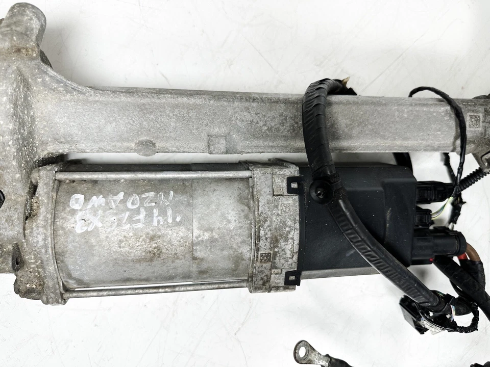 2011-2015 BMW X3 - стойка гидроусилителя руля / GEAR 6864030 - Изображение 4 из 4