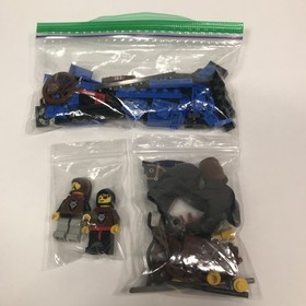 Vintage LEGO Castle Wolfpack Renegades 6038 Incomplete Set With Minifigures