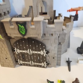 Playmobil 6002 Knights Green Wolf Castle 2013 with Box
