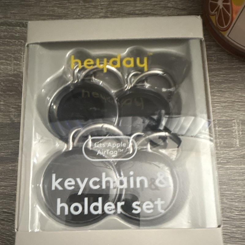 heyday Keychain & Holder Set for Apple AirTag, Black