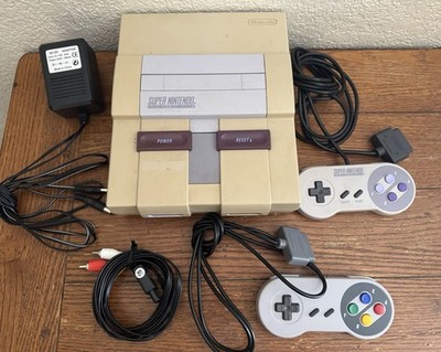 Super Nintendo Entertainment System SNES Console with Controllers + Adapter 1991