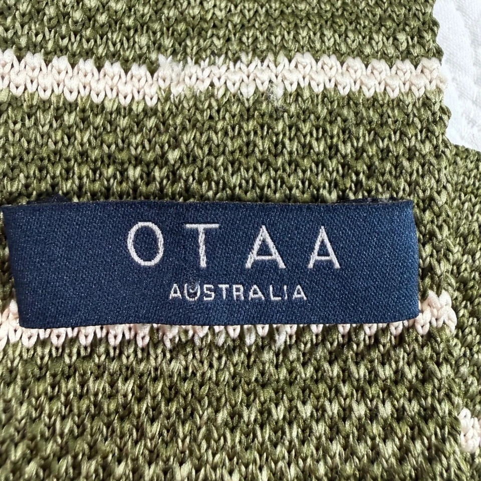 Acessório masculino feito à mão gravata de malha listra verde 100% microfibra OTAA - Imagem 2 de 4