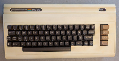 Commodore VIC-20 - Refurbished with bonus item
