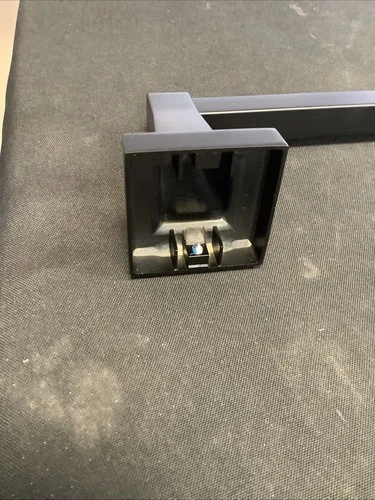 Proflo 24” Towel Bar. Matte Black. PF9890MB B1 - Picture 4 of 7