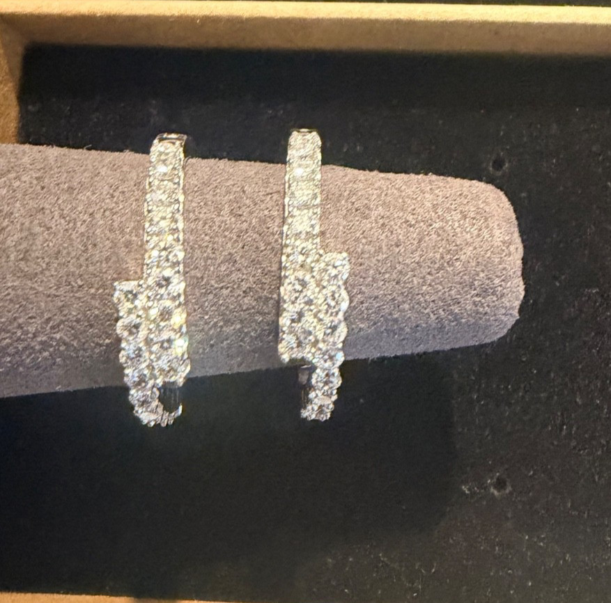 Round Brilliant 1.10 ct VS Lab Created Diamond Earrings